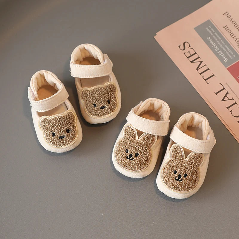 2022 New Toddler Newborn Baby Shoes Boys' Girls' Slippers Prewalker Casual Shoes  Winter Small Animals First Walkers